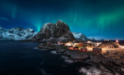 Dancing over Hamnoy