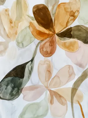 Verticale aquarel illustratie van speelse bloemen en bladeren in zachte aardetinten