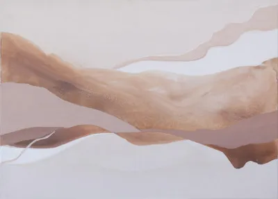 Horizontale minimalistische aquarel illustratie van golven in warme bruintinten op een lichte achtergrond