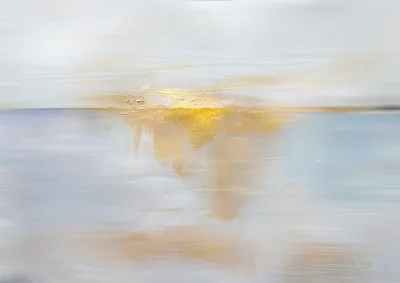Horizontale illustratie van een zeezonsondergang met gouden zonlicht en abstracte penseelstreken